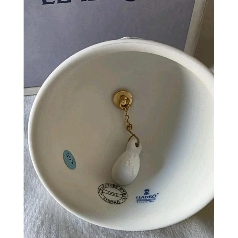 LLADRO 17616 WINTER BELL CAMPANA INVIERNO BOXED 1994 w/ original box